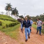 Agrisapien founder Paulo Peres inspecting the coffee farm.